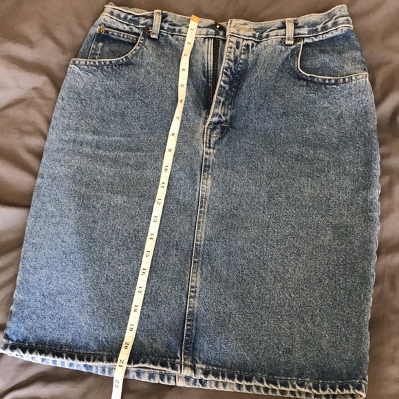 Denim Guess Skirt- Vintage - Picture 10 of 11